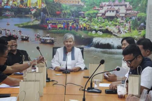 ประชุมคณะกรรมการเครือข่ายกองทุนแม่ของแผ่นดินจังหวัดอุทัยธานี
